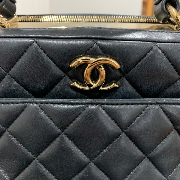 CHANEL Lambskin Quilted Trendy CC Bowling Bag Black Gold Hardware classic - Picture 8 of 16